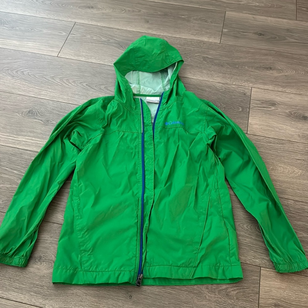 Green Columbia raincoat with pockets